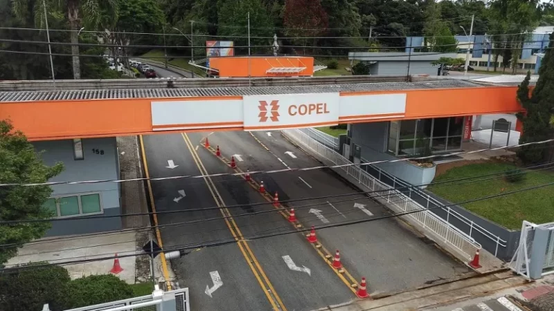 Copel (CPEL6) contrata bancos e avança na privatização